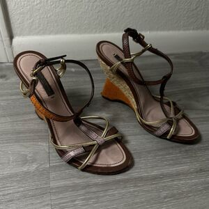 Louis Vuitton Wedges size 35 1/2